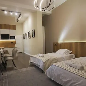 Daily Rent Albanie